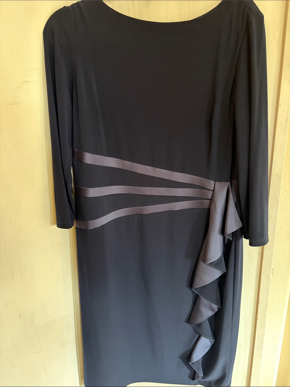 Joseph Ribkoff  navy Long-Sleeve midi Ruffle Accent Dress sz 14